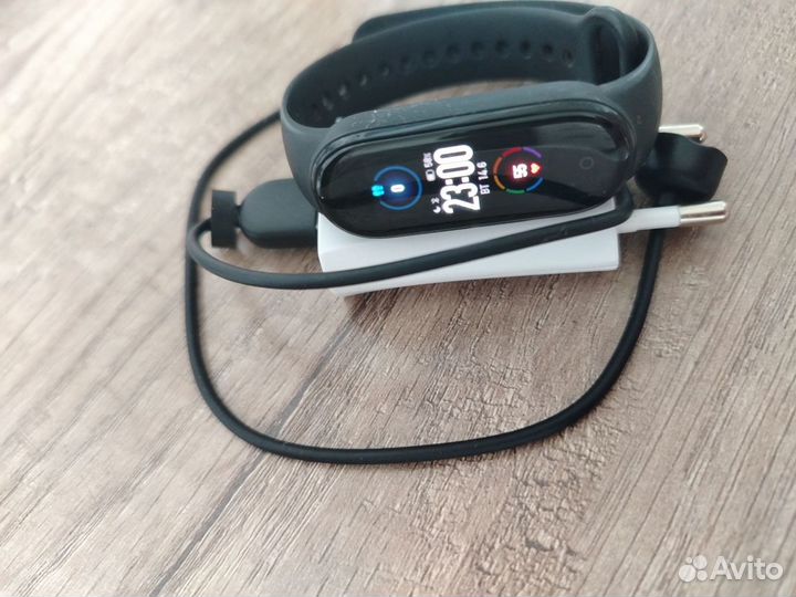 Фитнес-браслет Xiaomi Mi SMART Band 5