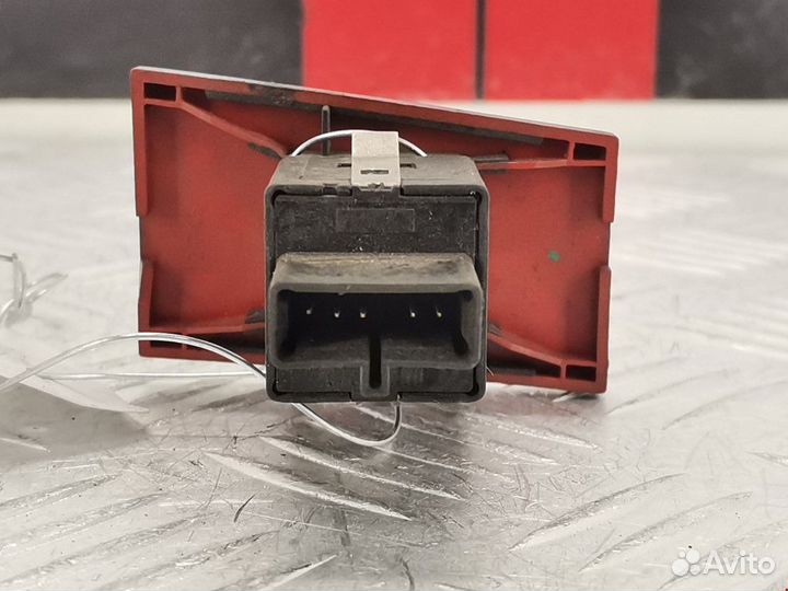 Кнопка аварийной сигнализации Opel Vectra C 2004