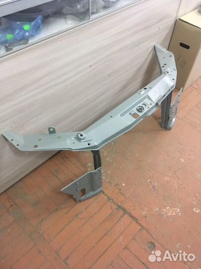 Рамка радиатора- телевизор Калина 1118