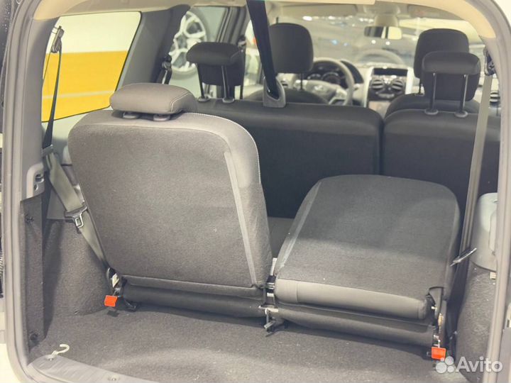 LADA Largus 1.6 МТ, 2024