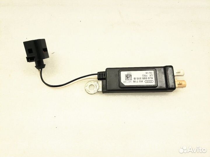 Усилитель антенны Audi Q7 4L 4L0035225B