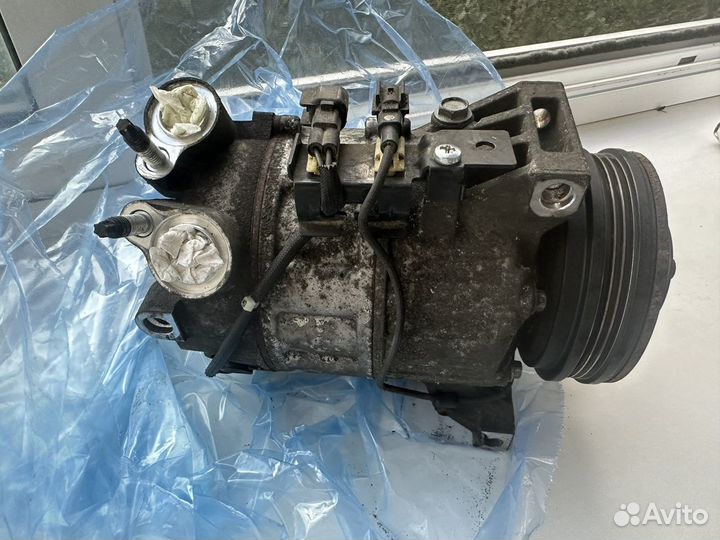 Компрессор кондиционера volvo 36050841