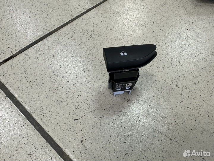 Кнопка центрального замка Рено Каптюр Kaptur