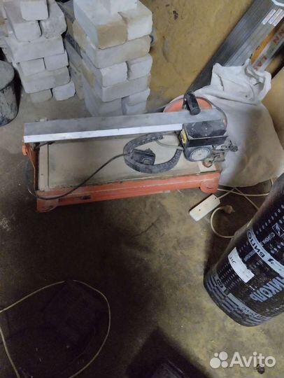 Аренда трамбовка, бетонолома, нивелира и штроборез