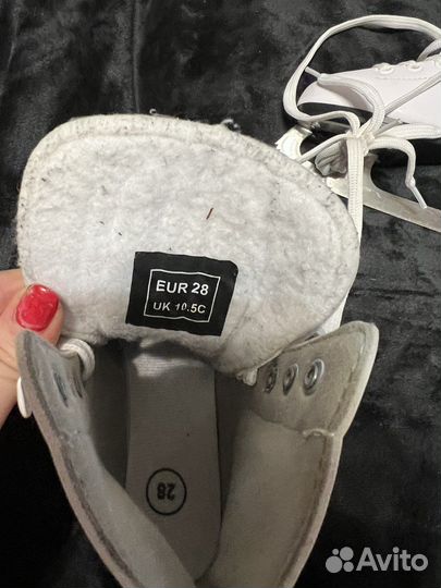 Фигурные коньки graf 28