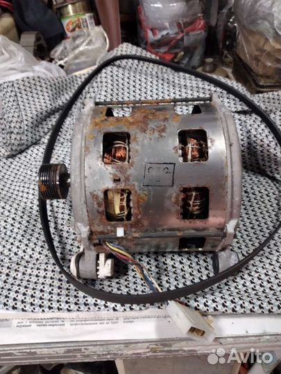 Двигататель стиральной машины