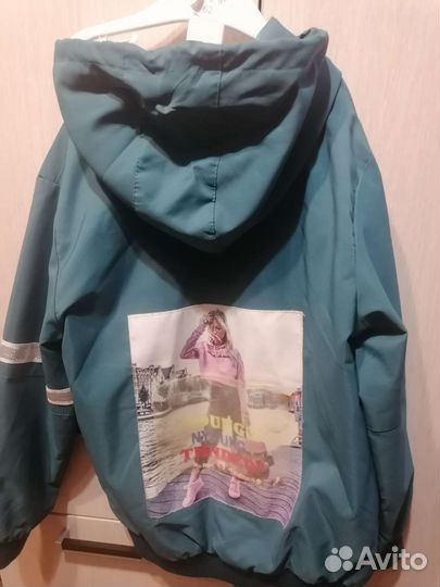 Ветровка для девочки
