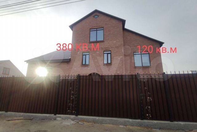 Коттедж 513 м² на участке 8,4 сот.