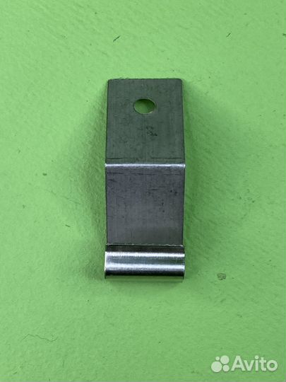 Скоба кожуха бампера правая/левая \MAN TGS/TGX TD0