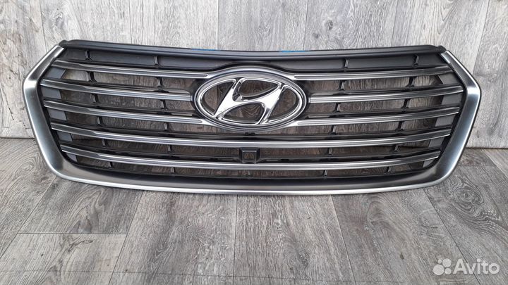 Решетка радиатора №31 hyundai grand Santa Fe 2015