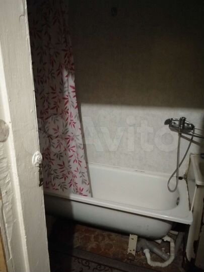 Комната 17 м² в 3-к., 3/3 эт.