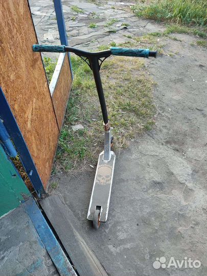 Продам трюковой Самокат explore