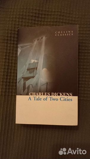 Чарльз Диккенс - Повесть о двух городах (на англ)