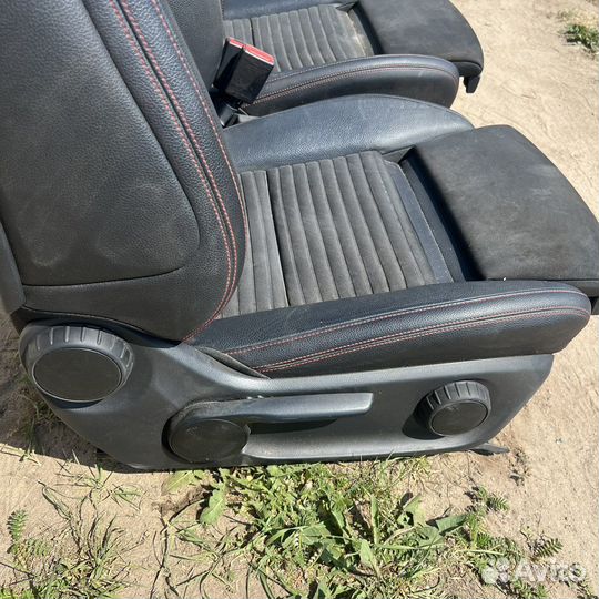 Сиденье переднее Mercedes GLA X156