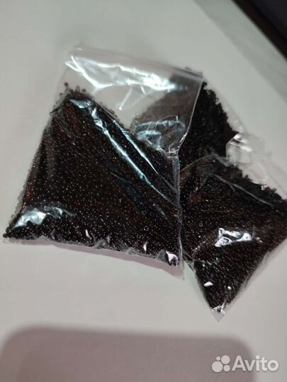 Бисер черный
