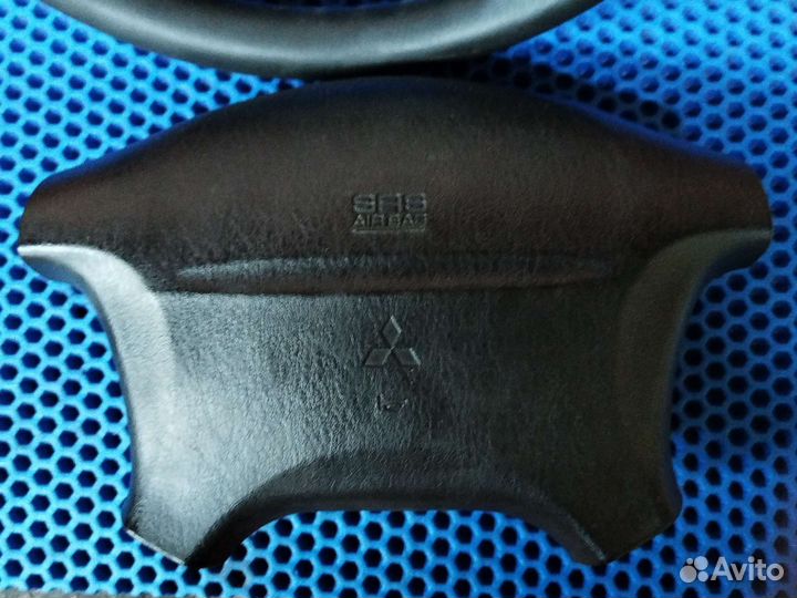 Руль Mitsubishi carisma