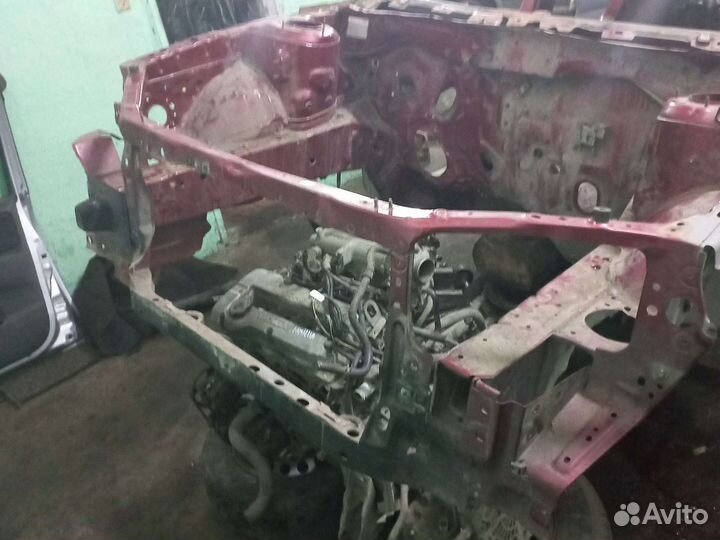 Лонжерон,рамка радиатора mazda Familia BJ5P