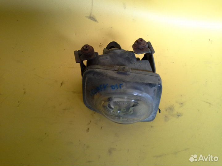 Противотуманная фара левая Subaru Legasy BH5