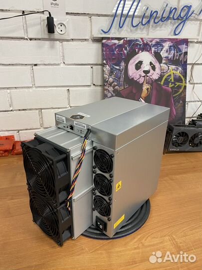 Antminer S21 200th