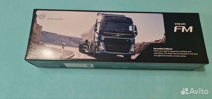 Игрушка грузовик Volvo