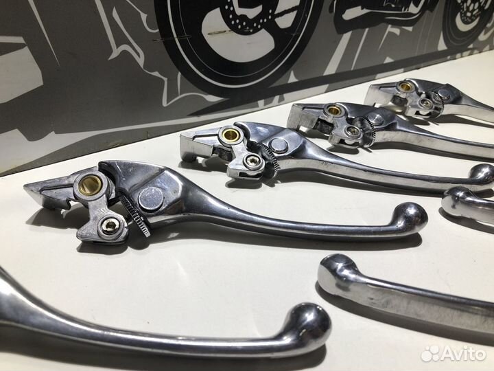 Рычаги переднего тормоза с регулировкой (Новые)