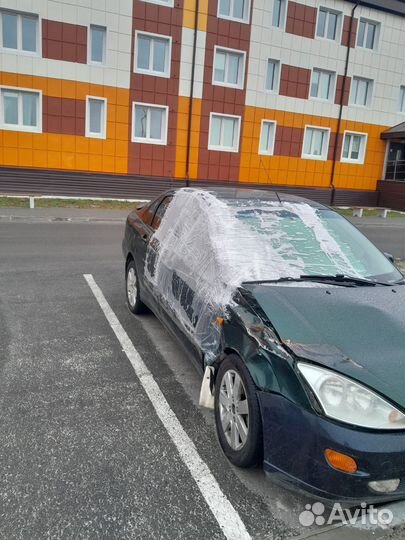 Ford Focus 1.8 МТ, 2004, битый, 290 000 км