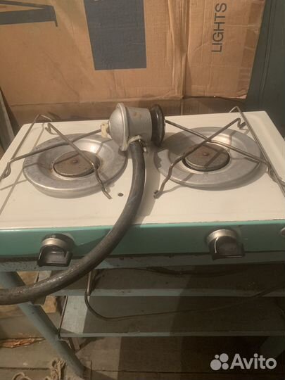 Газ.плита 2 конфорки бу, балоны для сжиЖ. Газа