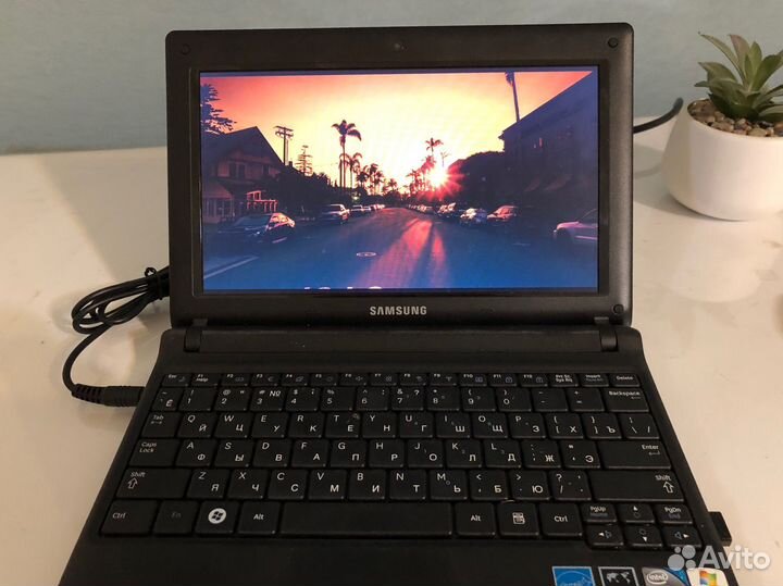 Нетбук Samsung для простых задач