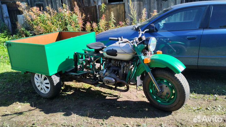 Трицикл Урал