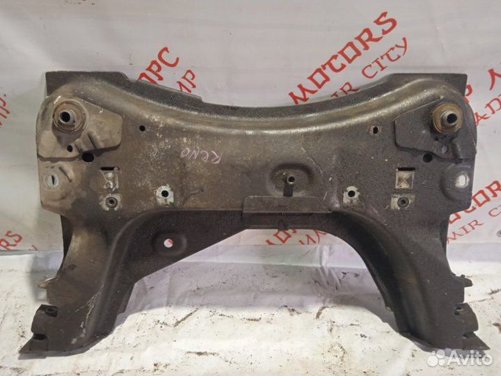 Подрамник двигателя Renault Clio 3 Lutecia K4M 801