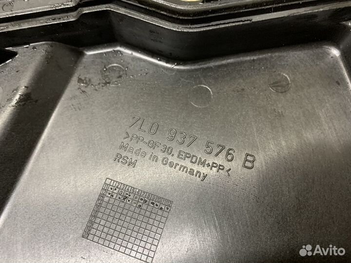 Porsche Cayenne S 958 Корпус блока предохранителей