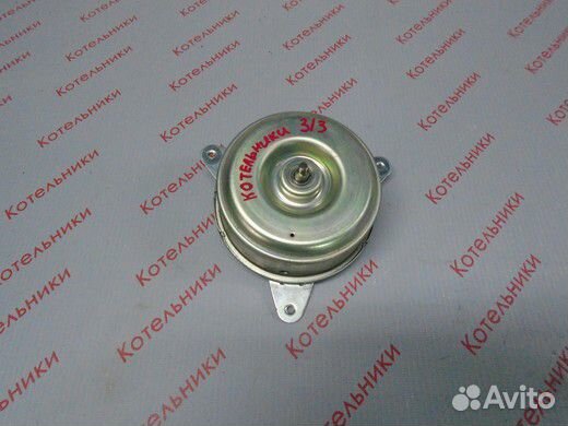 Nissan 21487-8H300 Моторчик вентилятора охлаждения