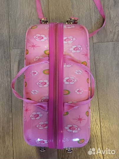 Детский чемодан на колесиках каталка
