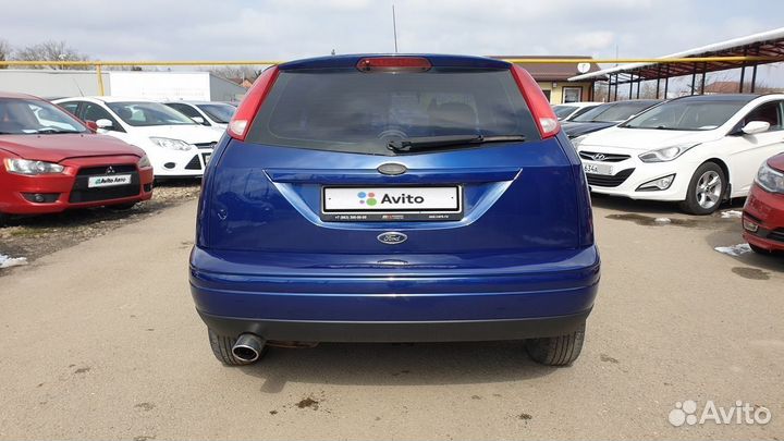 Ford Focus 2.0 МТ, 2000, 143 601 км