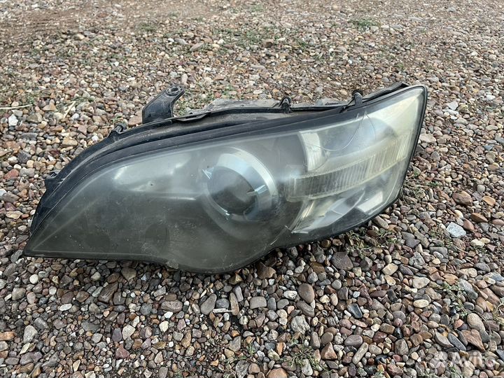 Фара Subaru Legacy