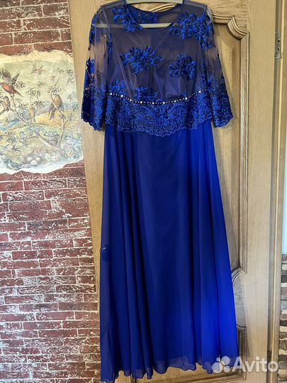 Вечернее платье