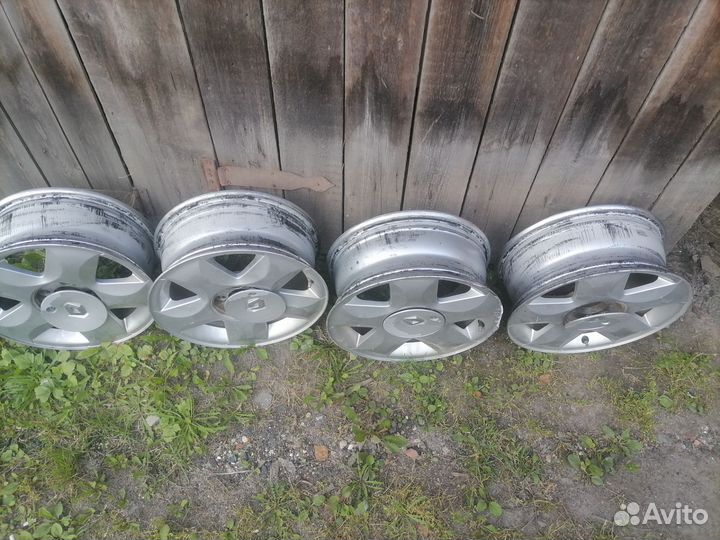 Литые диски на 15