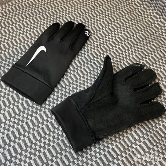 Перчатки nike