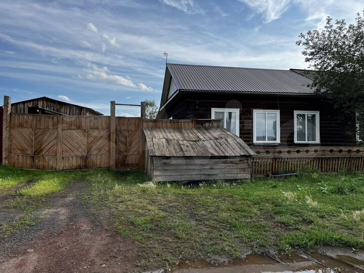 4-к. квартира, 83 м², 1/1 эт.