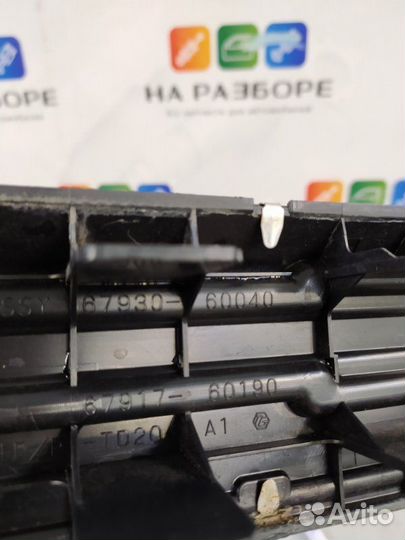 Накладка на порог внутренняя задняя правая Lexus