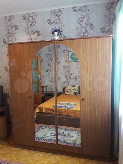 Комната 20 м² в 6-к., 1/2 эт.