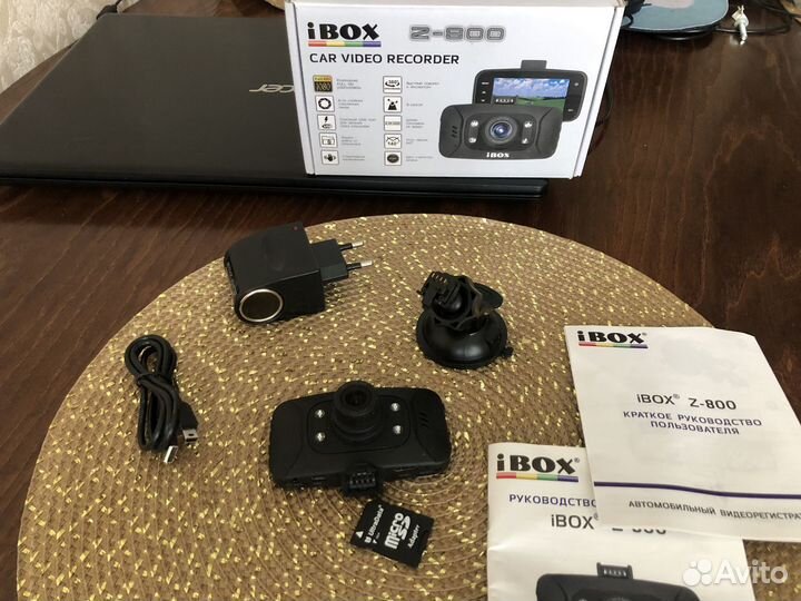 Видеорегистратор ibox z-800
