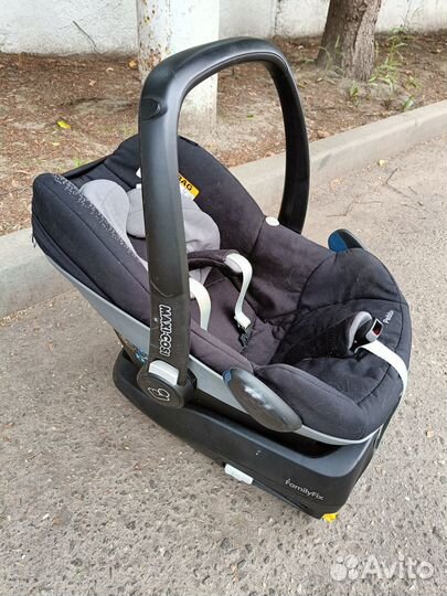 Автомобильное кресло maxi cosi
