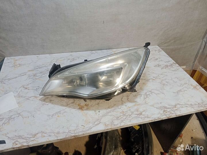 Левая фара Opel Astra J Универсал