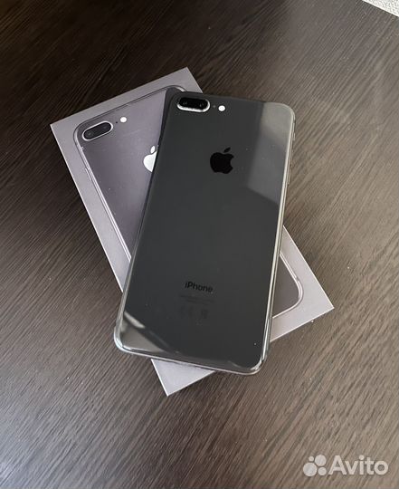 iPhone 8 Plus, 64 ГБ