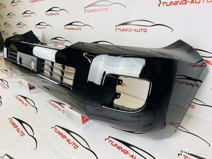 Бампер передний Toyota Land Cruiser 200 P3095