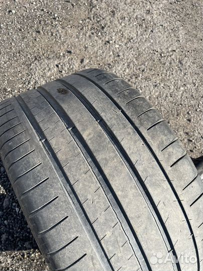 Michelin Pilot Super Sport 295/35 R20