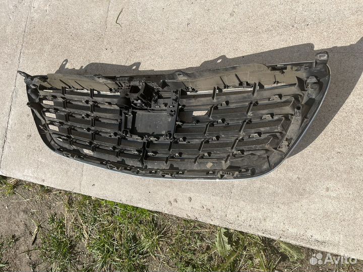 Решетка радиатора Mercedes W222