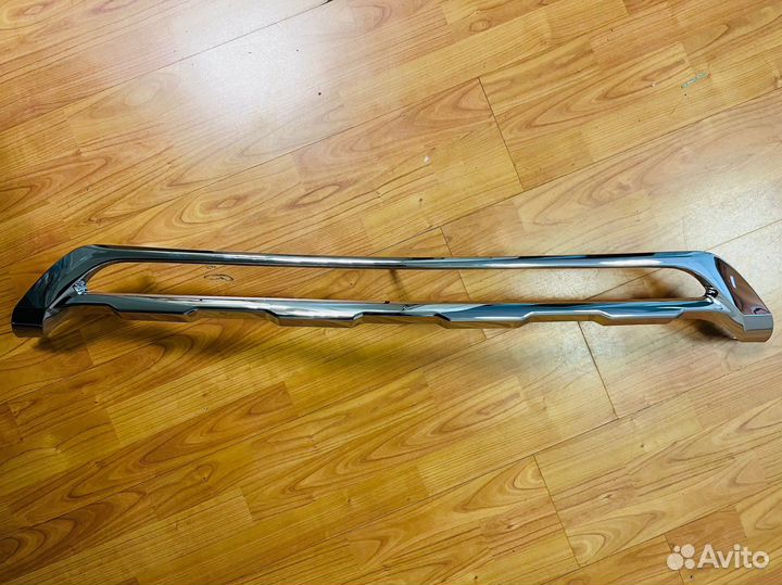 Накладка переднего бампера Mercedes GLK X204 Рест