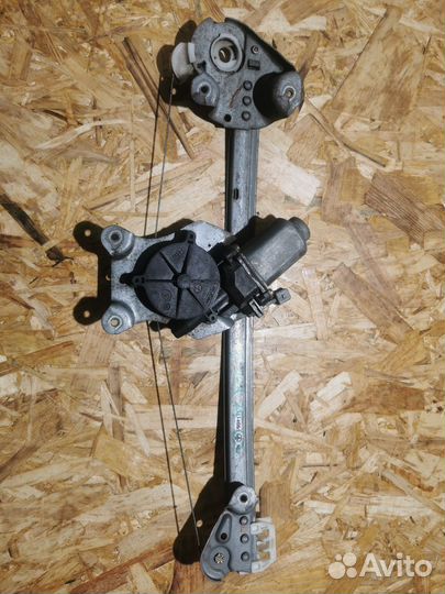 Стеклоподъемник задний левый/правый Rover 75